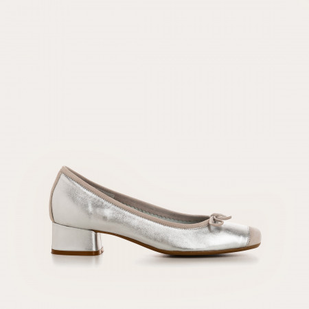 BALLERINES A TALONS...